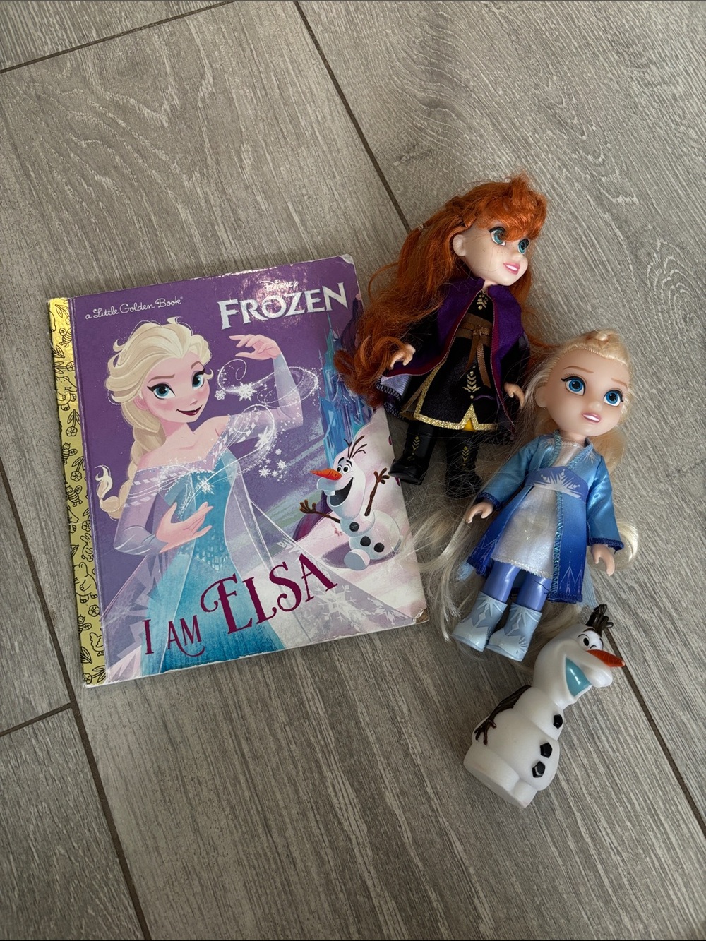 Disney Frozen I Am Elsa Book & Toy Bundle